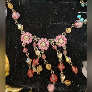 Elegant Floral Jewelry Set with Pink Accents
